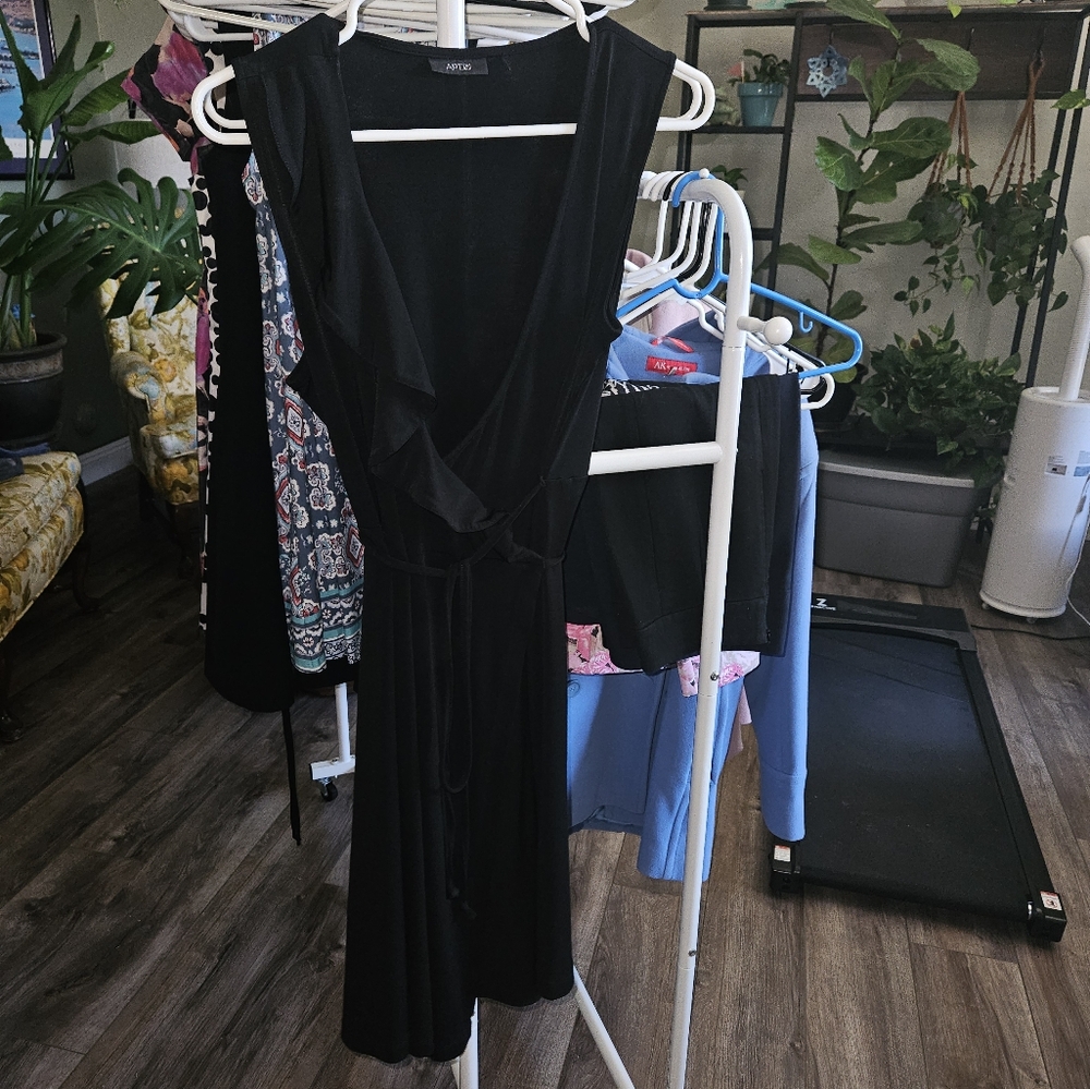 Apt. 9 wrap dress